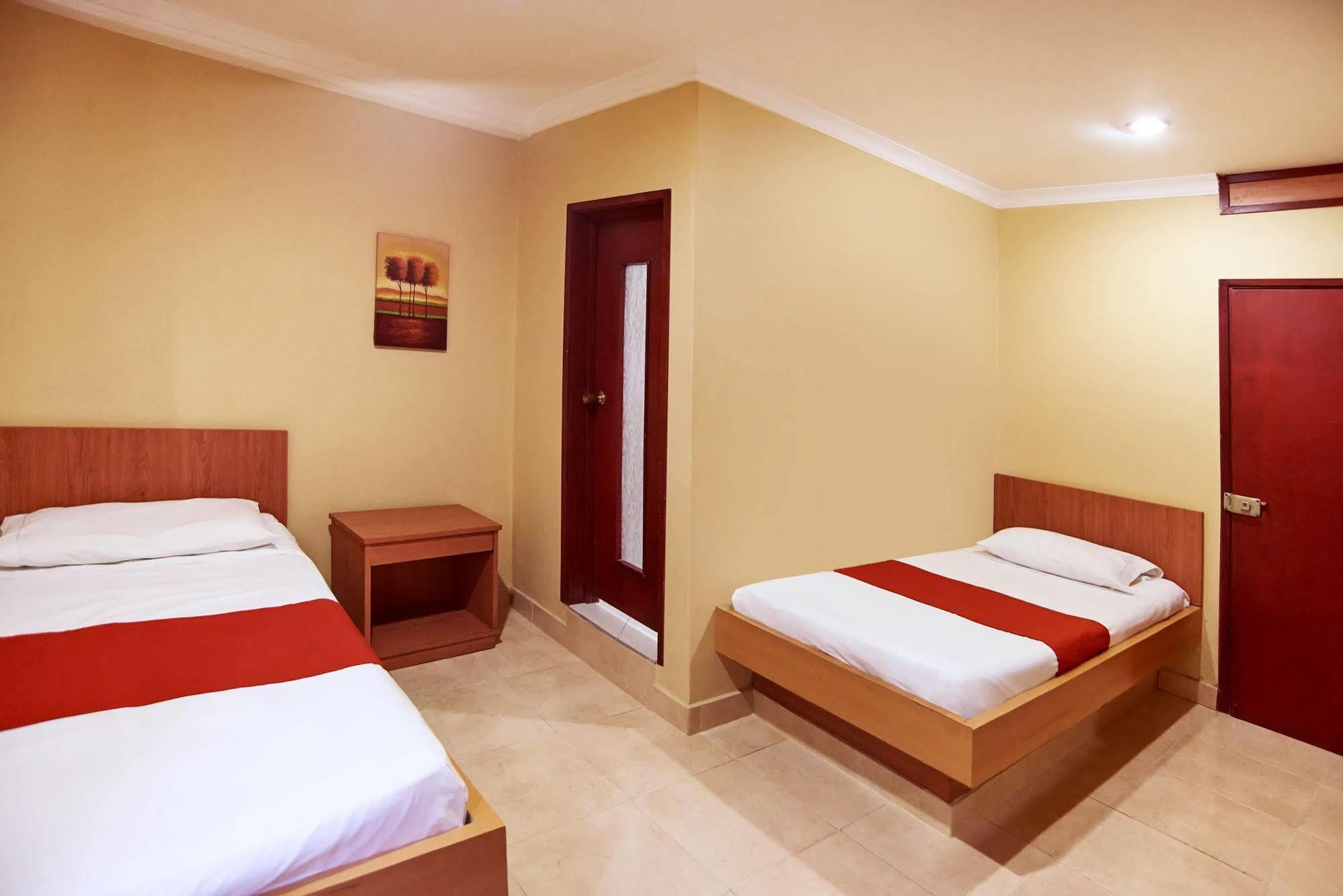 Mar Hotel กูกูตา ภายนอก รูปภาพ