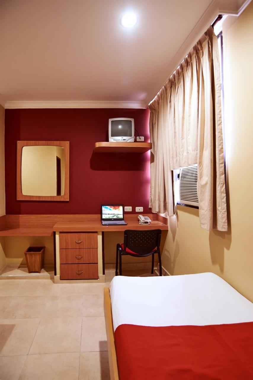 Mar Hotel กูกูตา ภายนอก รูปภาพ